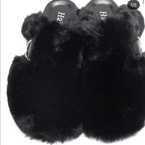 H2K fur slip on slippers